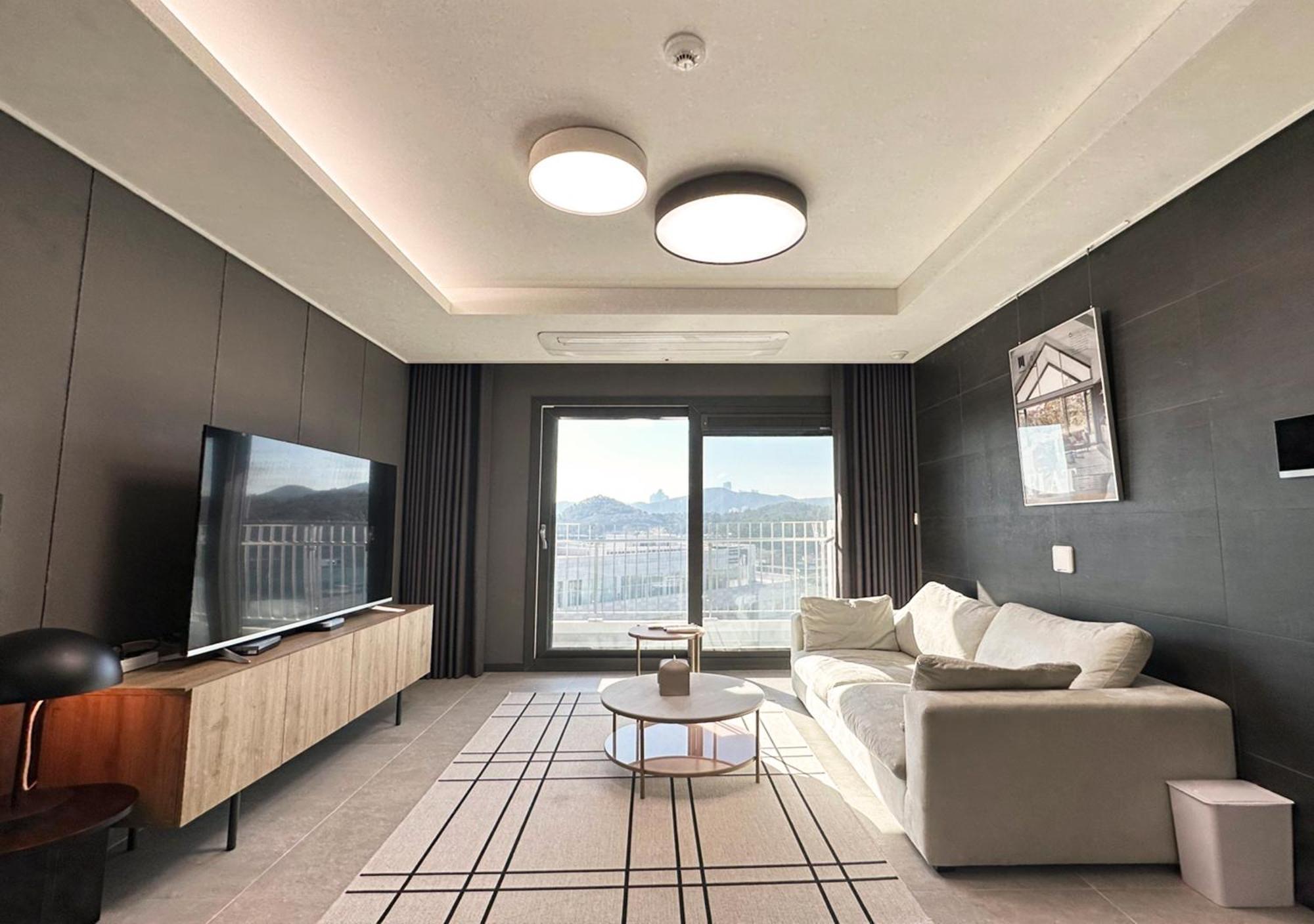 Y Collection By Uh Flat Osiria Aparthotel Busan Exterior photo